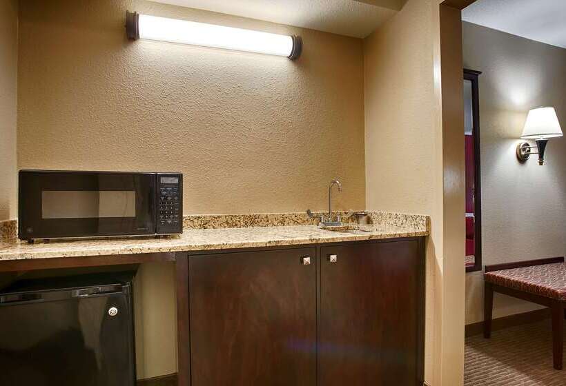 Отель Best Western Of Alexandria Inn & Suites & Conference Center