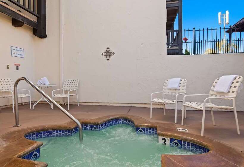 ホテル Best Western Plus Carpinteria Inn