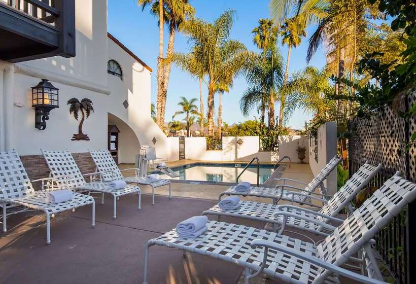 ホテル Best Western Plus Carpinteria Inn