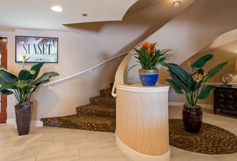 ホテル Best Western Plus Carpinteria Inn