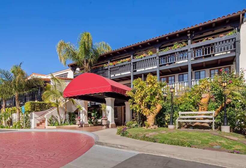 ホテル Best Western Plus Carpinteria Inn