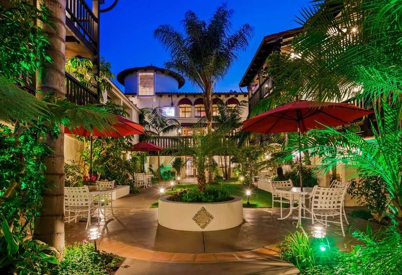 ホテル Best Western Plus Carpinteria Inn