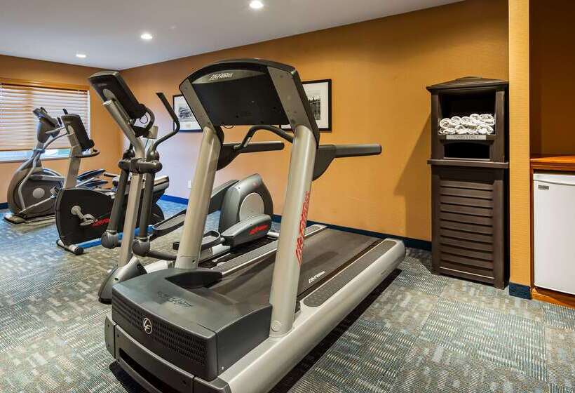 فندق Best Western Plus Country Meadows Inn
