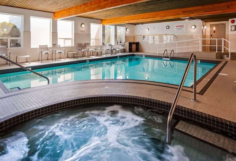 فندق Best Western Plus Country Meadows Inn