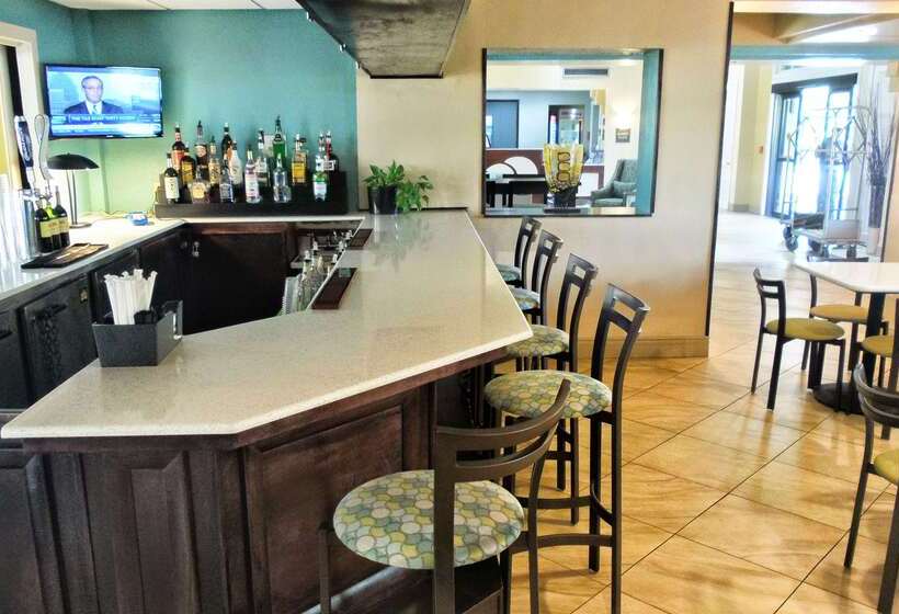 Best Western Plus Deerfield Beach Hotel & Suites