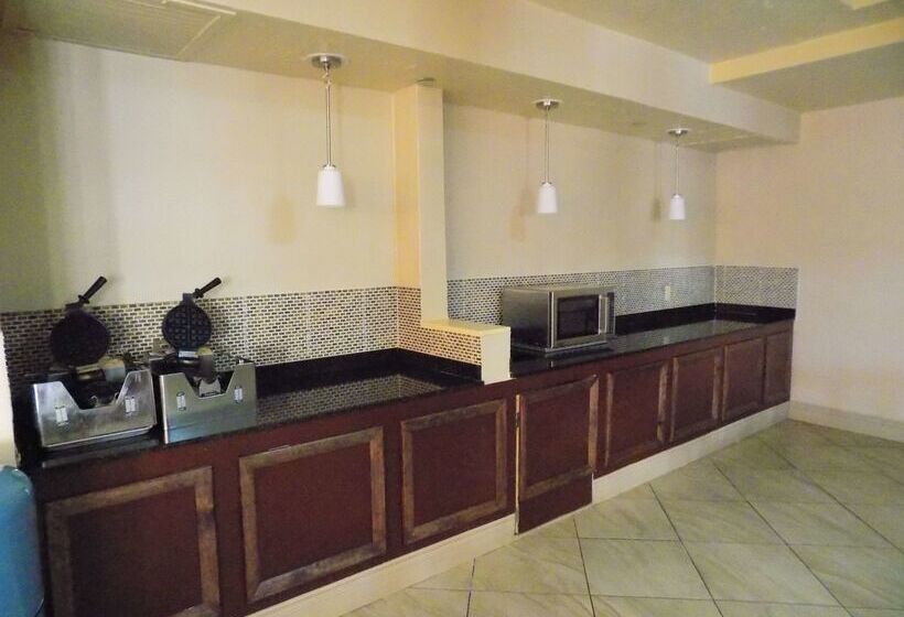 Best Western Plus Deerfield Beach Hotel & Suites