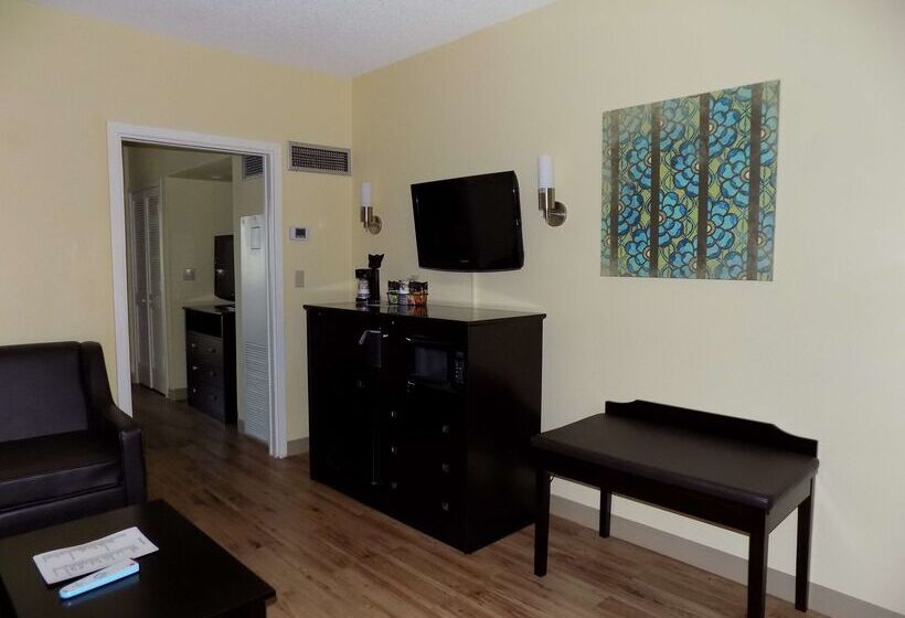 Best Western Plus Deerfield Beach Hotel & Suites