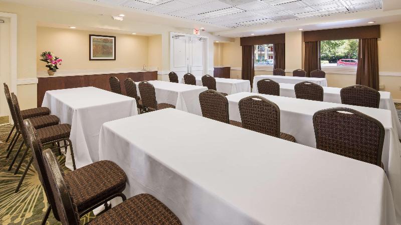 Best Western Plus Deerfield Beach Hotel & Suites