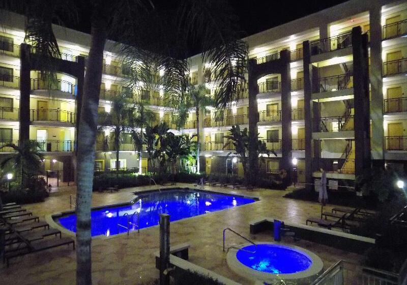 Best Western Plus Deerfield Beach Hotel & Suites