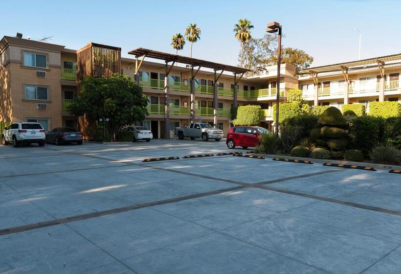 فندق Best Western Plus Glendale