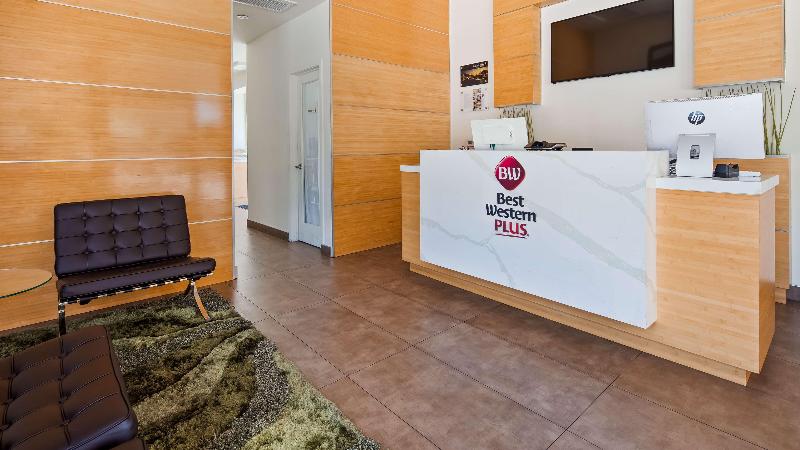 فندق Best Western Plus Glendale