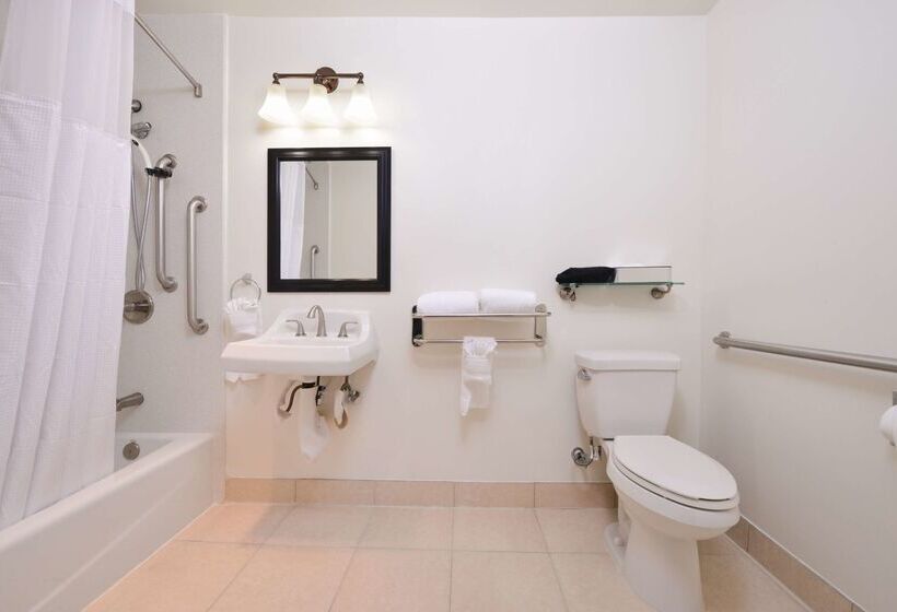 فندق Best Western Plus La Midtown