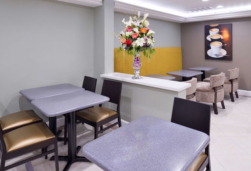 فندق Best Western Plus La Midtown