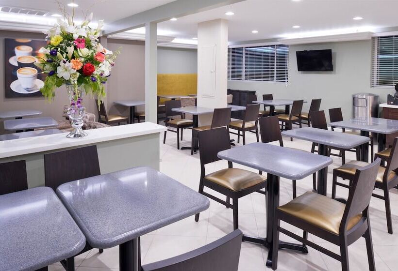 فندق Best Western Plus La Midtown