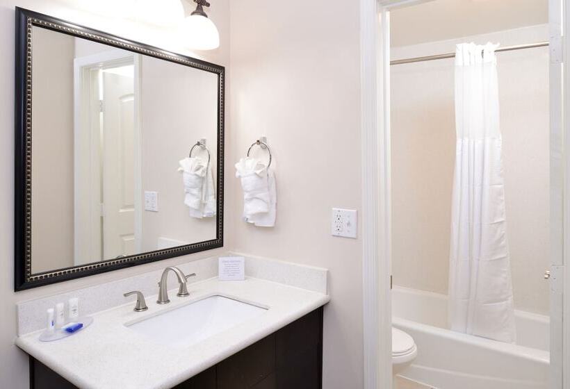 فندق Best Western Plus La Midtown