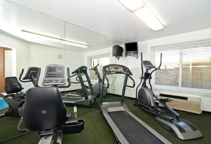 فندق Best Western Plus Newport Mesa Inn