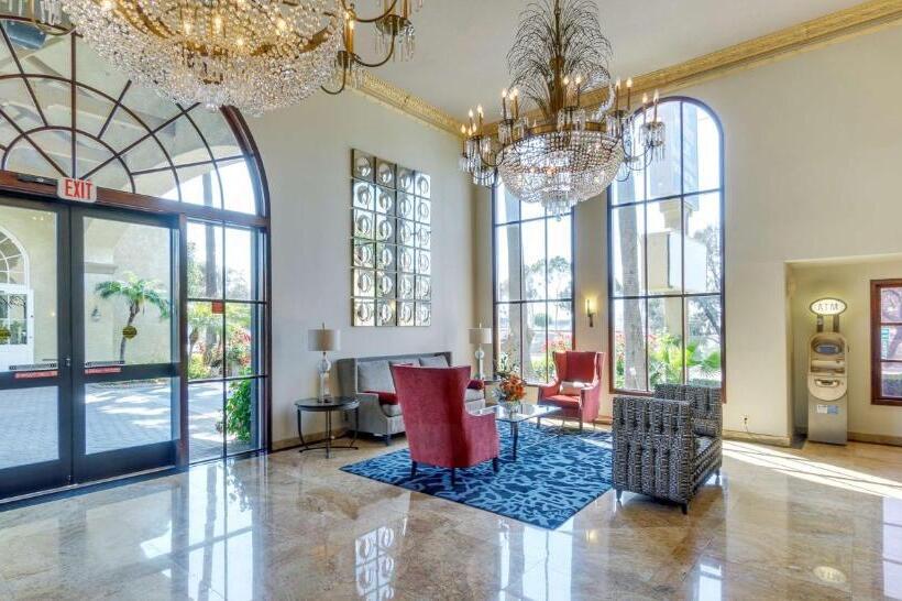 فندق Best Western Plus Newport Mesa Inn