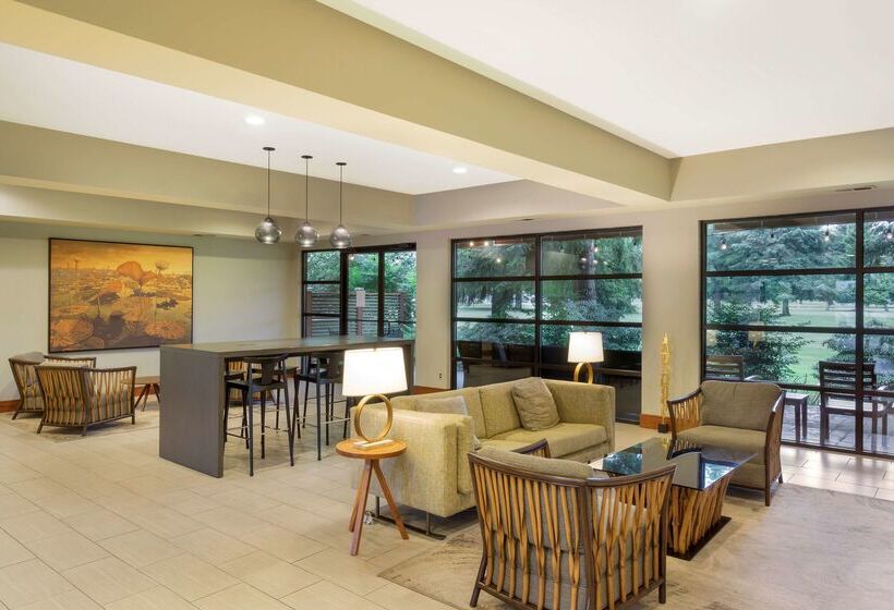 酒店 Best Western Plus Plaza By The Green