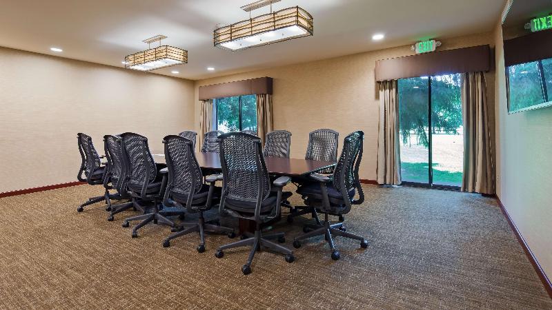 酒店 Best Western Plus Plaza By The Green