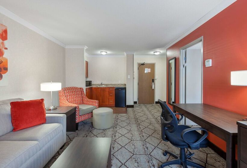 فندق Best Western Plus Rose City Suites