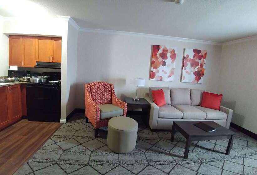 فندق Best Western Plus Rose City Suites