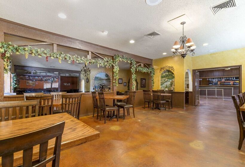 בית מלון כפרי Best Western Sunday House Inn