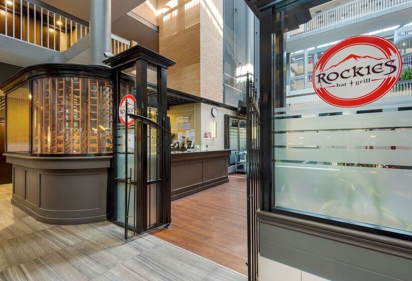 בית מלון כפרי Best Western Plus Village Park Inn