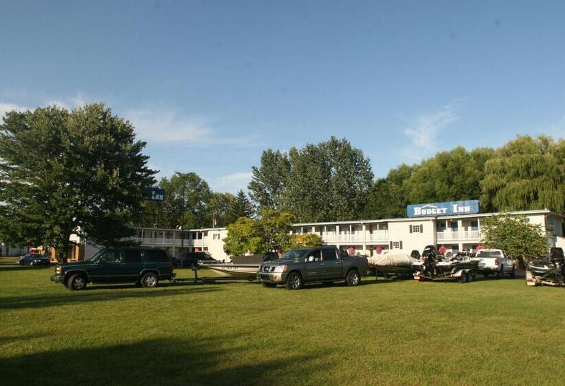 בית מלון כפרי Budget Inn Cicero