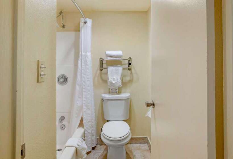 فندق Clarion Pointe El Cajon San Diego East