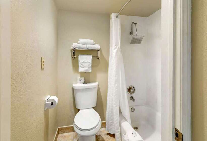 فندق Clarion Pointe El Cajon San Diego East