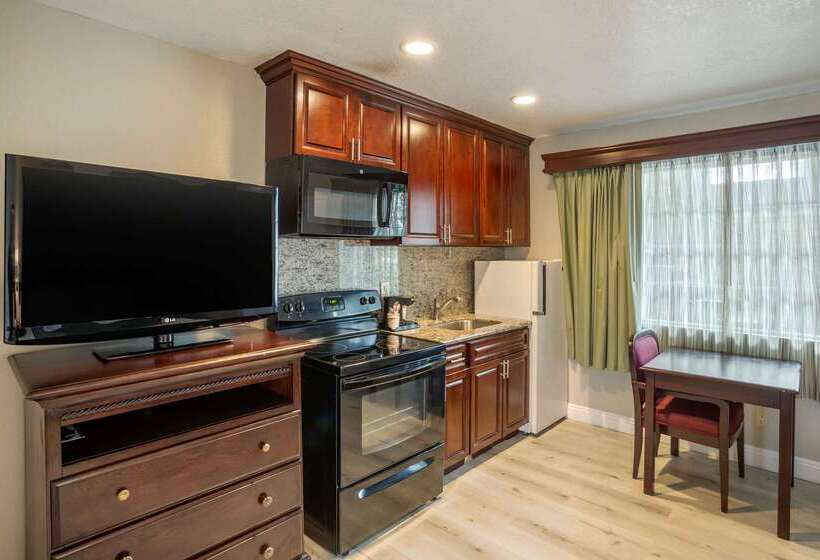 فندق Clarion Pointe El Cajon San Diego East