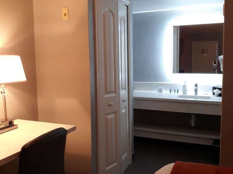호텔 Clarion Pointe El Cajon San Diego East