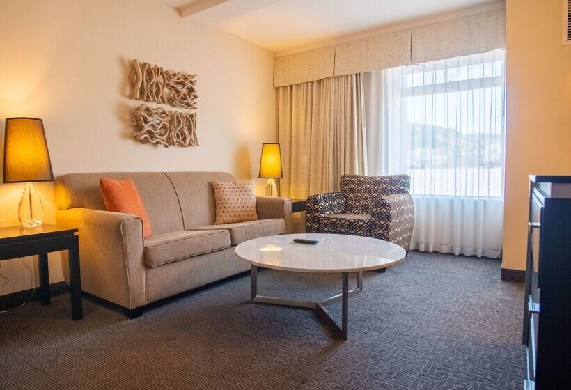 Coast Kamloops Hotel & Conference Centre