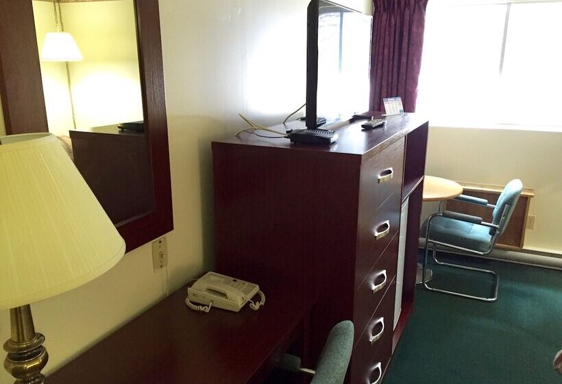 فندق Colonial Inn