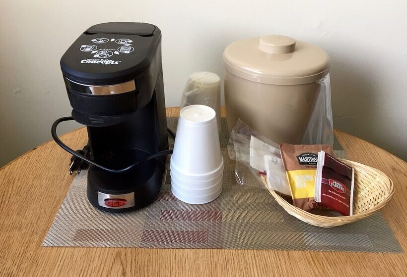 فندق Colonial Inn