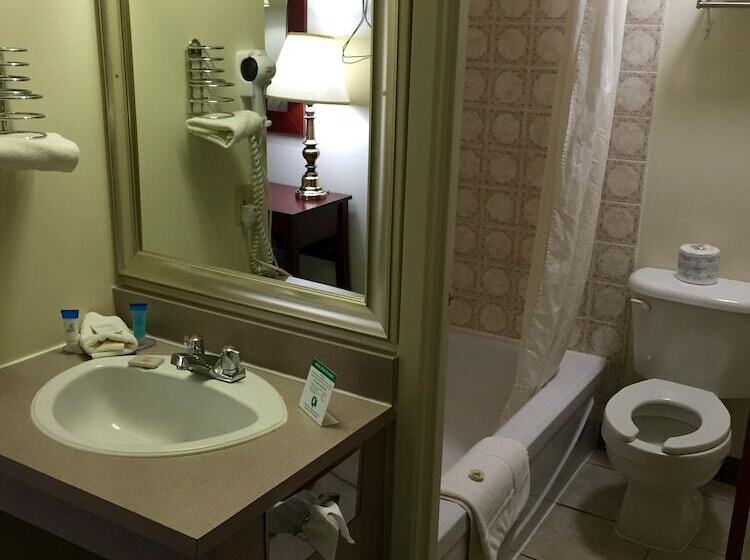 فندق Colonial Inn