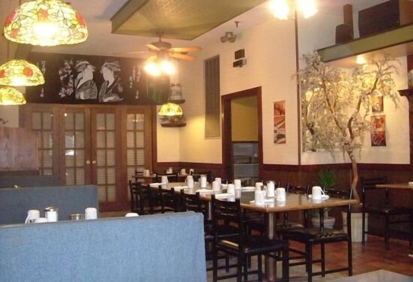 فندق Colonial Inn