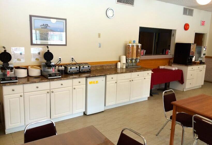 فندق Colonial Inn