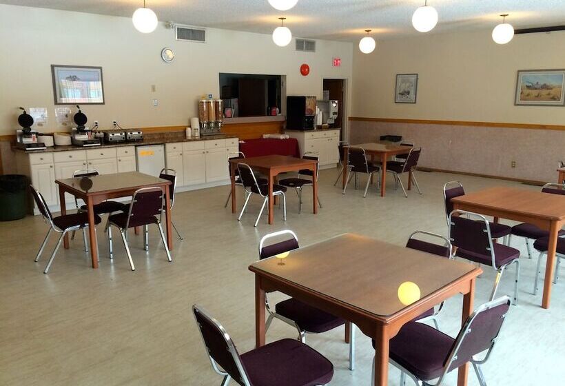 فندق Colonial Inn