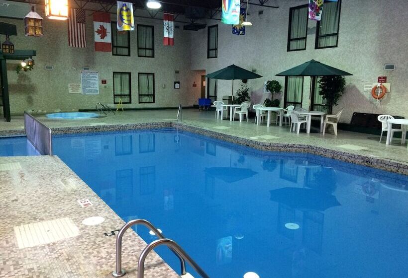 فندق Colonial Inn