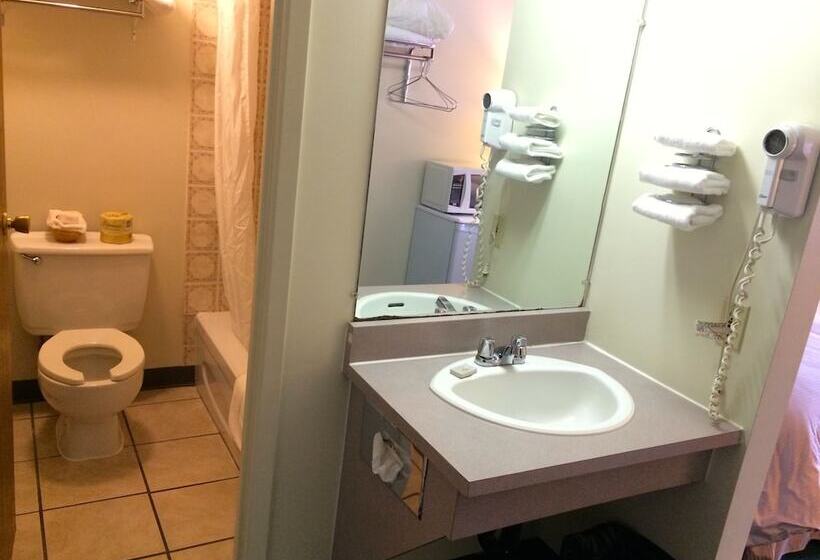 فندق Colonial Inn