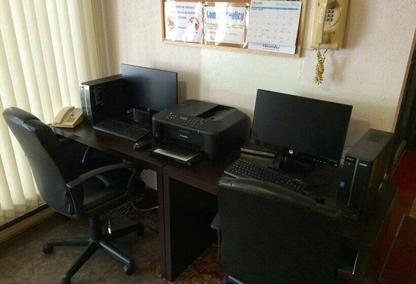 فندق Colonial Inn