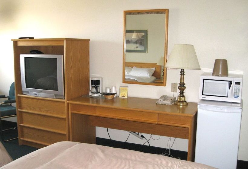 فندق Colonial Inn