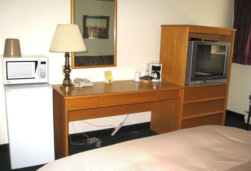 فندق Colonial Inn