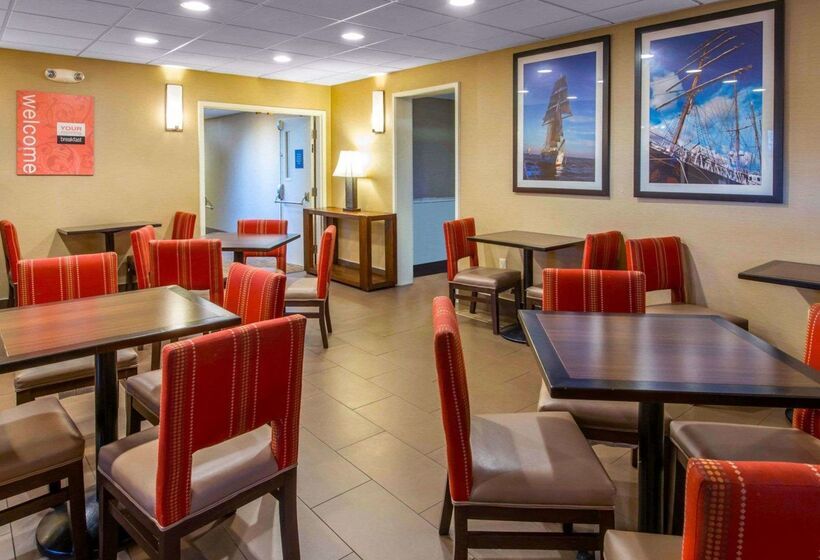 فندق Comfort Inn & Suites