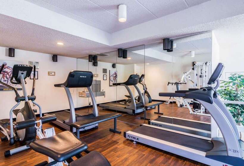 فندق Comfort Inn At Joint Base Andrews