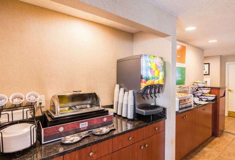 فندق Comfort Inn At Joint Base Andrews