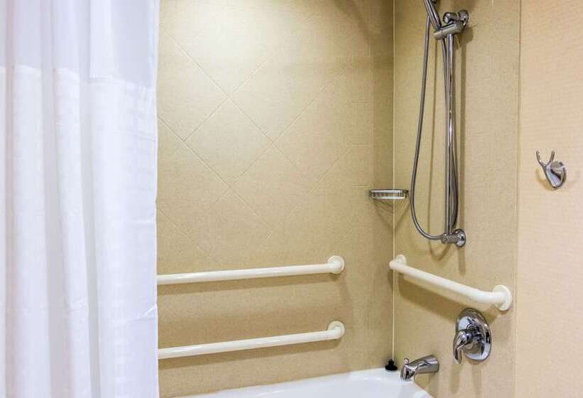 فندق Comfort Inn At Joint Base Andrews