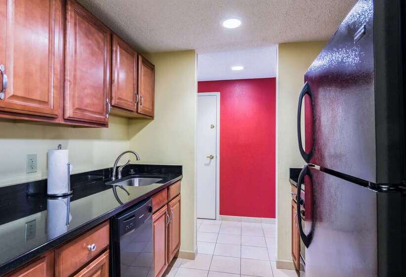 فندق Comfort Inn At Joint Base Andrews