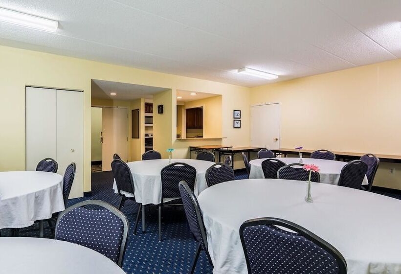 فندق Comfort Inn At Joint Base Andrews